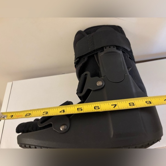 Air CAM short boot for toe foot ankle injuries - Picture 4 of 7